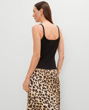 Ribbed Scoop Neck Tank Top