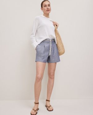 Weekend Collection Belted Shorts in Linen Blend