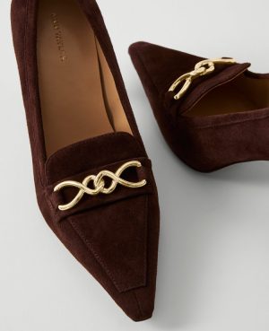 Chain Pointy Toe Suede Pumps