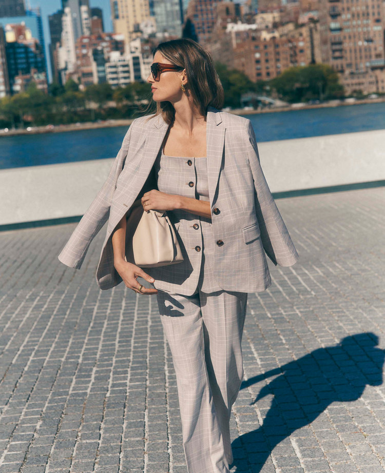 The Petite Greenwich Blazer in Plaid