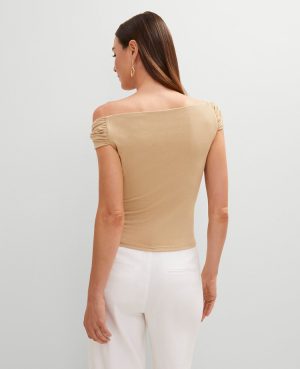 Metallic Asymmetric Top