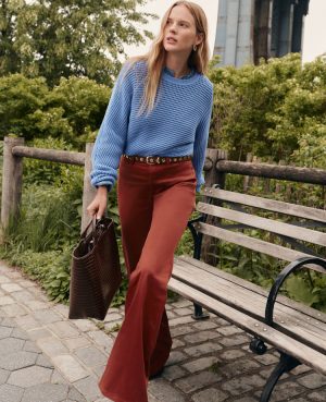 Petite Weekend Collection Go-Everywhere Flare Pant