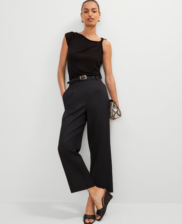 The Petite Relaxed Ankle Pant
