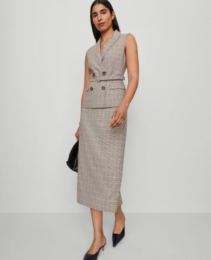 The Clean Pencil Skirt in Plaid