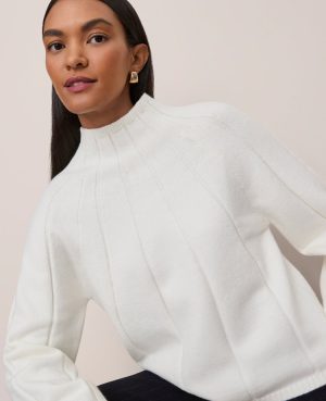 Contrast Stitch Turtleneck Sweater