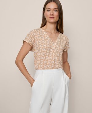 Chain Link Mixed Media Top