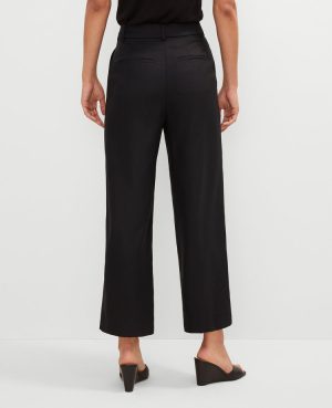 The Relaxed Ankle Pant