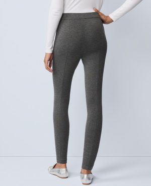 Petite Weekend Collection Classic Pull On Legging