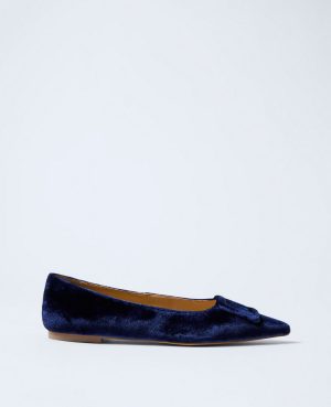 Velvet Pointy Toe Buckle Flat